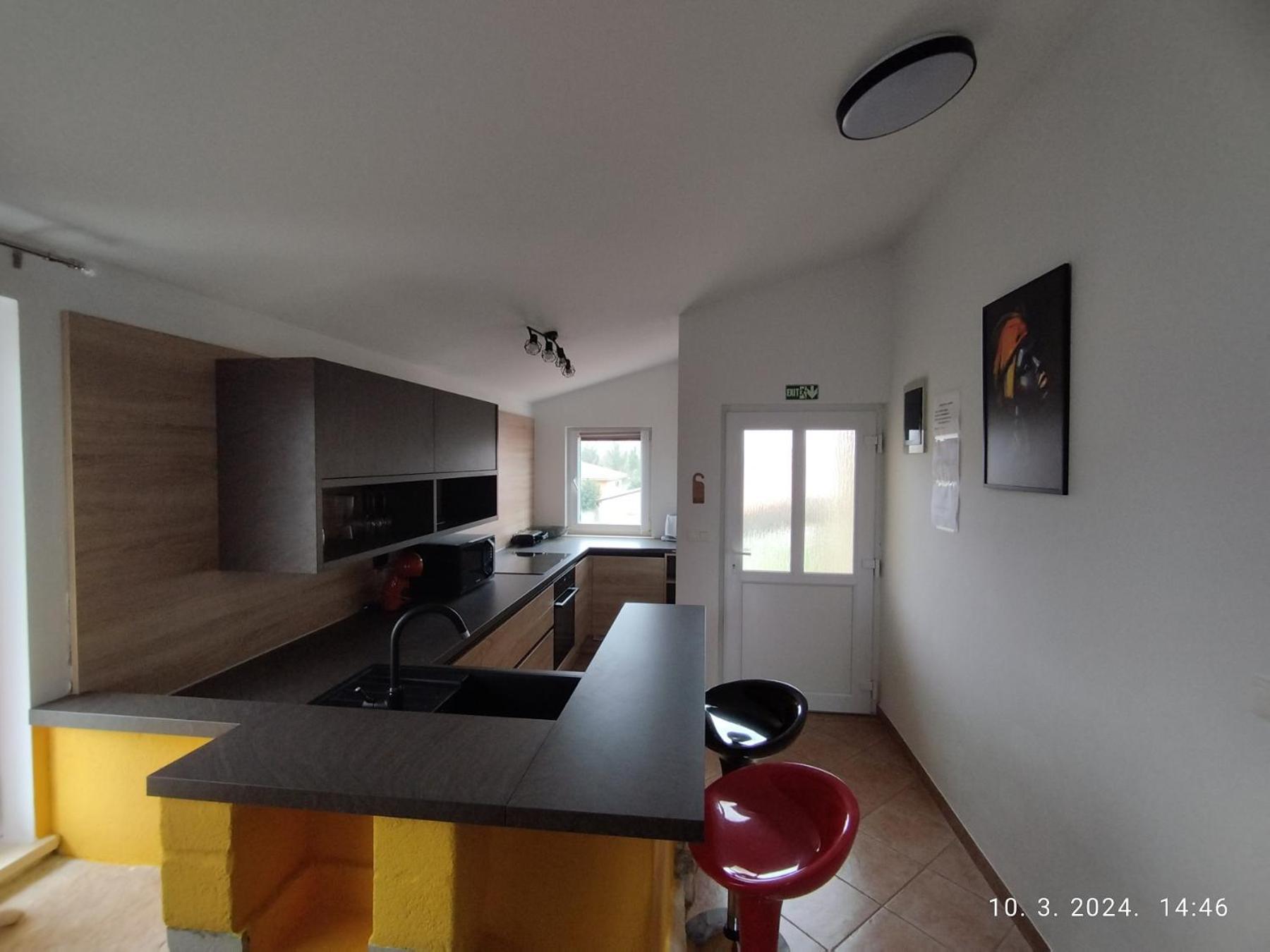 Apartment Zelena Oaza Sisan 75 M2 - 2 Bedrooms エクステリア 写真